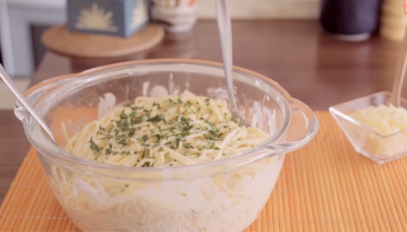Receita de massa: espaguete ao molho de mascarpone e limão