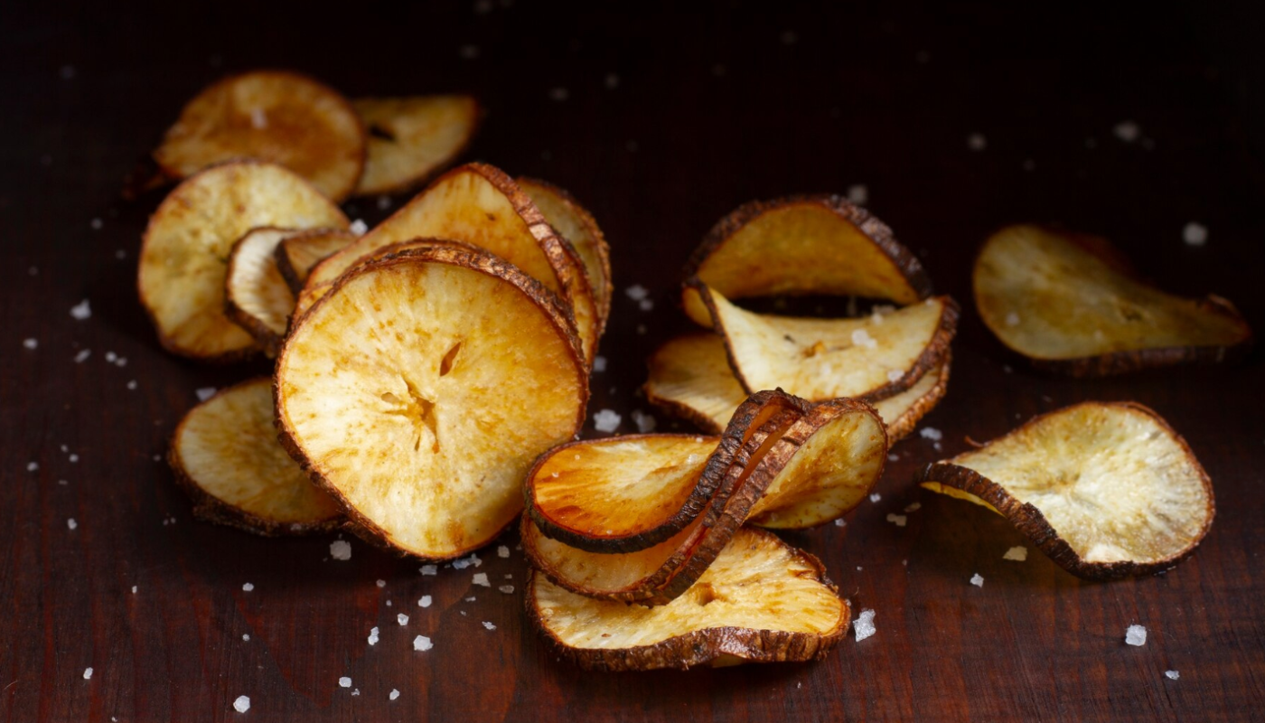 Faça chips crocantes em até 5 minutos no micro-ondas: dá até para variar os legumes