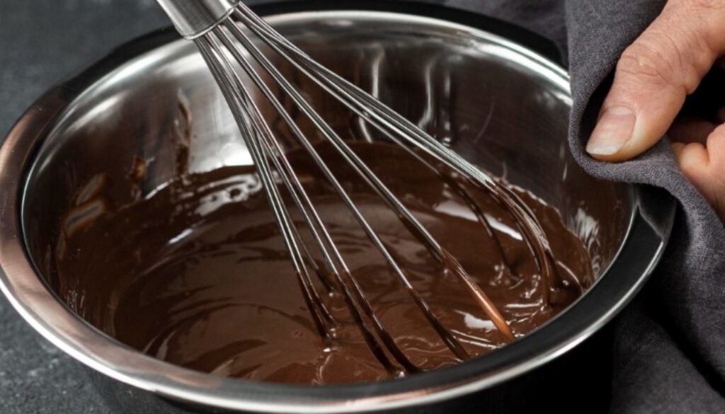 Como derreter chocolate (Crédito: Freepik)