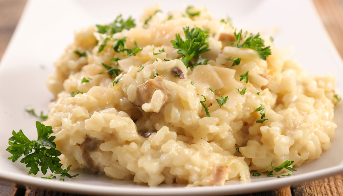 Arroz à piamontese: receita fácil e saborosa para fazer com sobra de arroz, creme de leite e cogumelo
