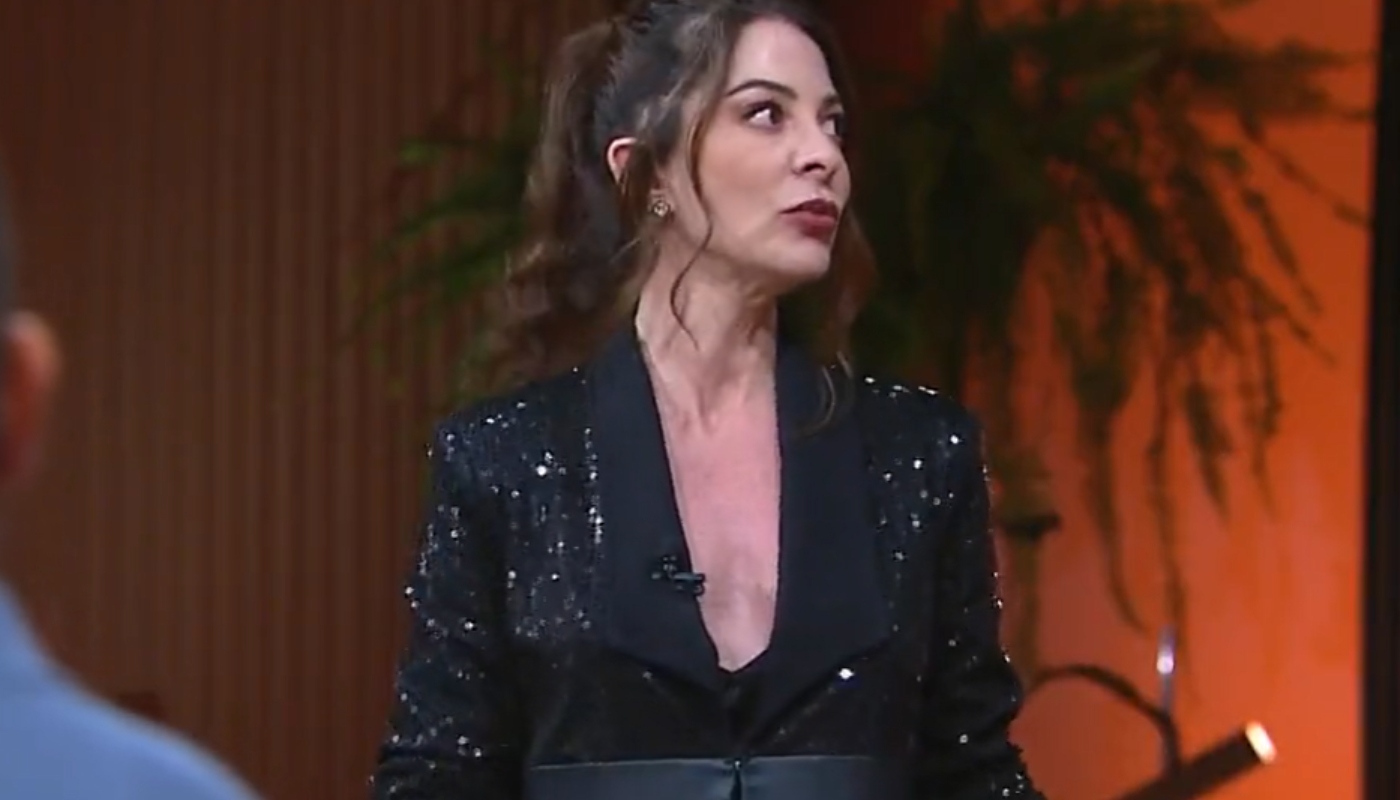 Ana Paula Padrão dá bronca no