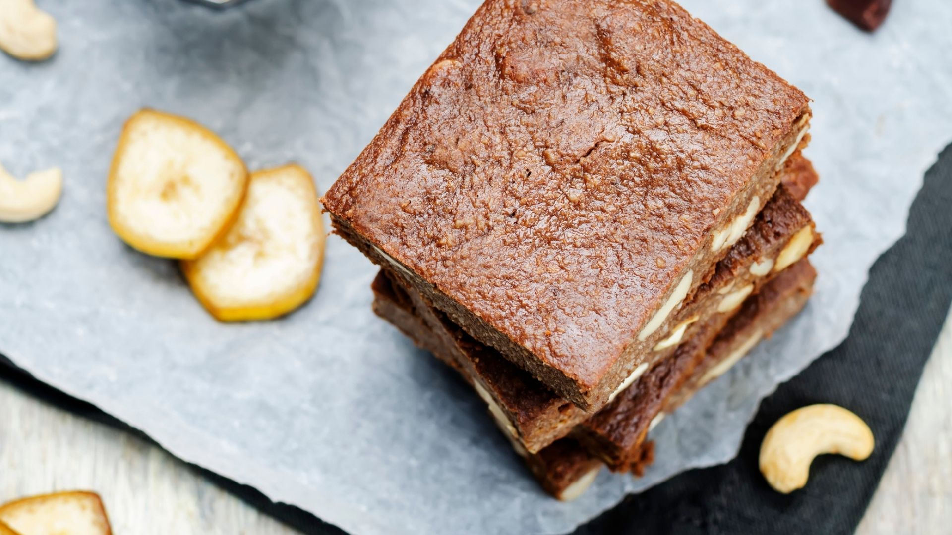 Brownie vegano de banana: não leva farinha e é muito fácil de fazer