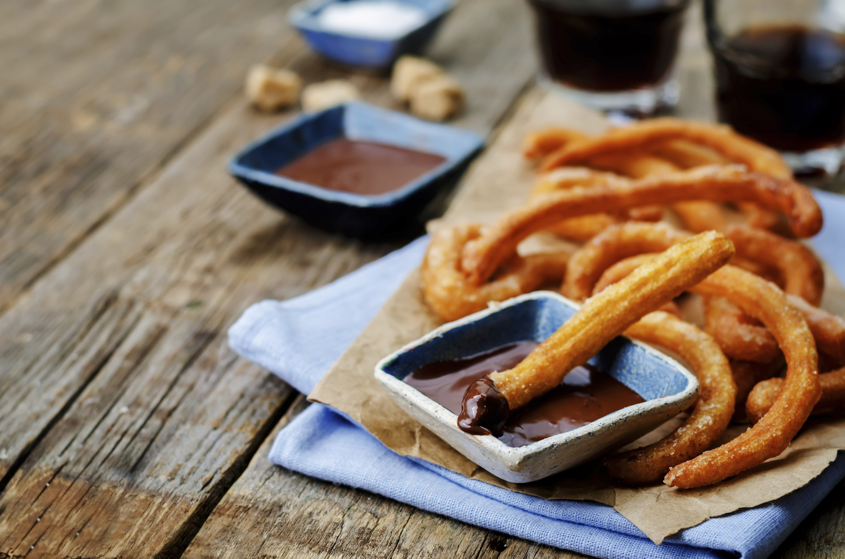 Churros no Brasil e na Espanha: entenda as diferenças entre eles