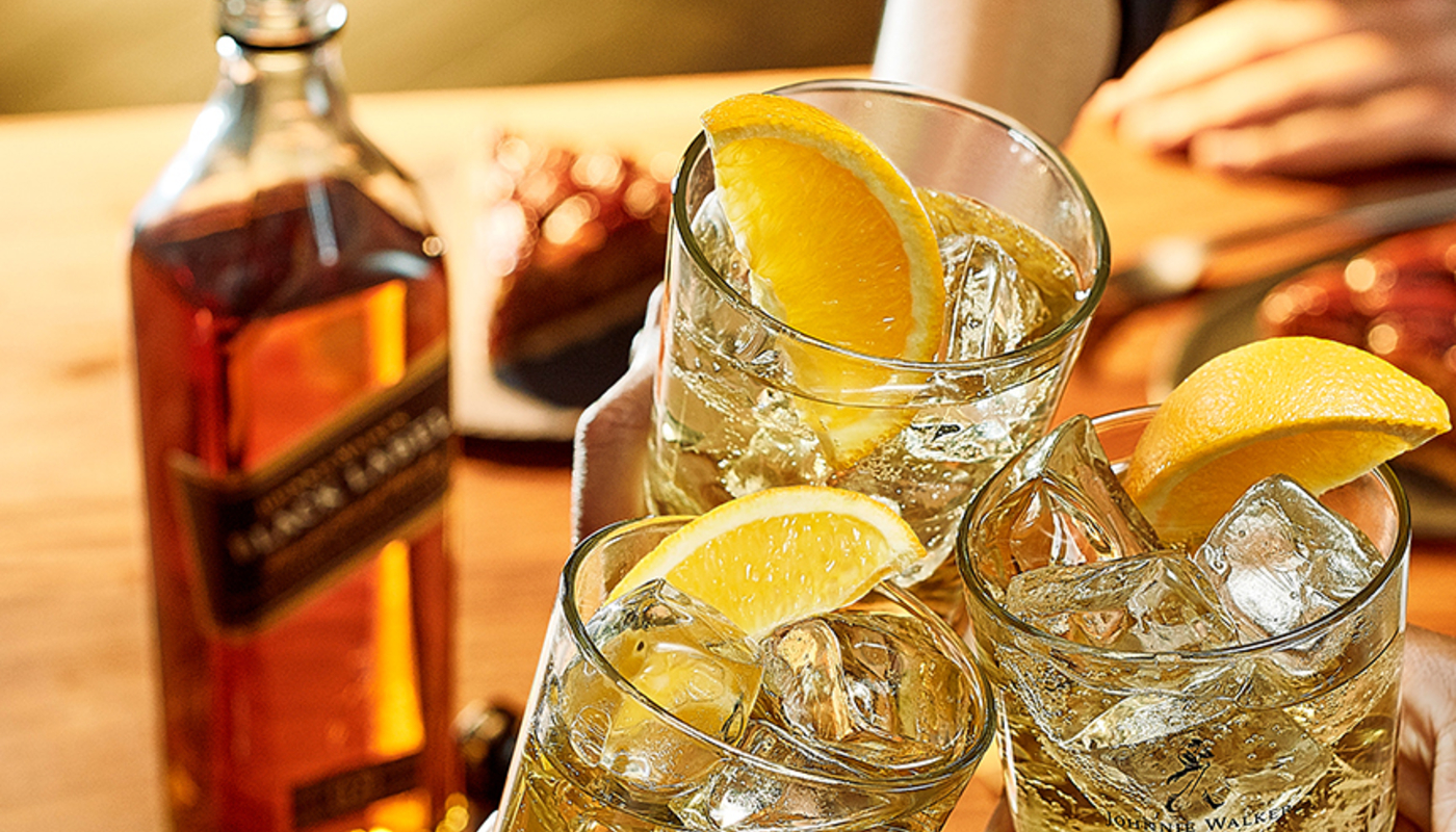 Churrasco em casa com Black Label: veja 3 drinks fáceis para servir aos convidados