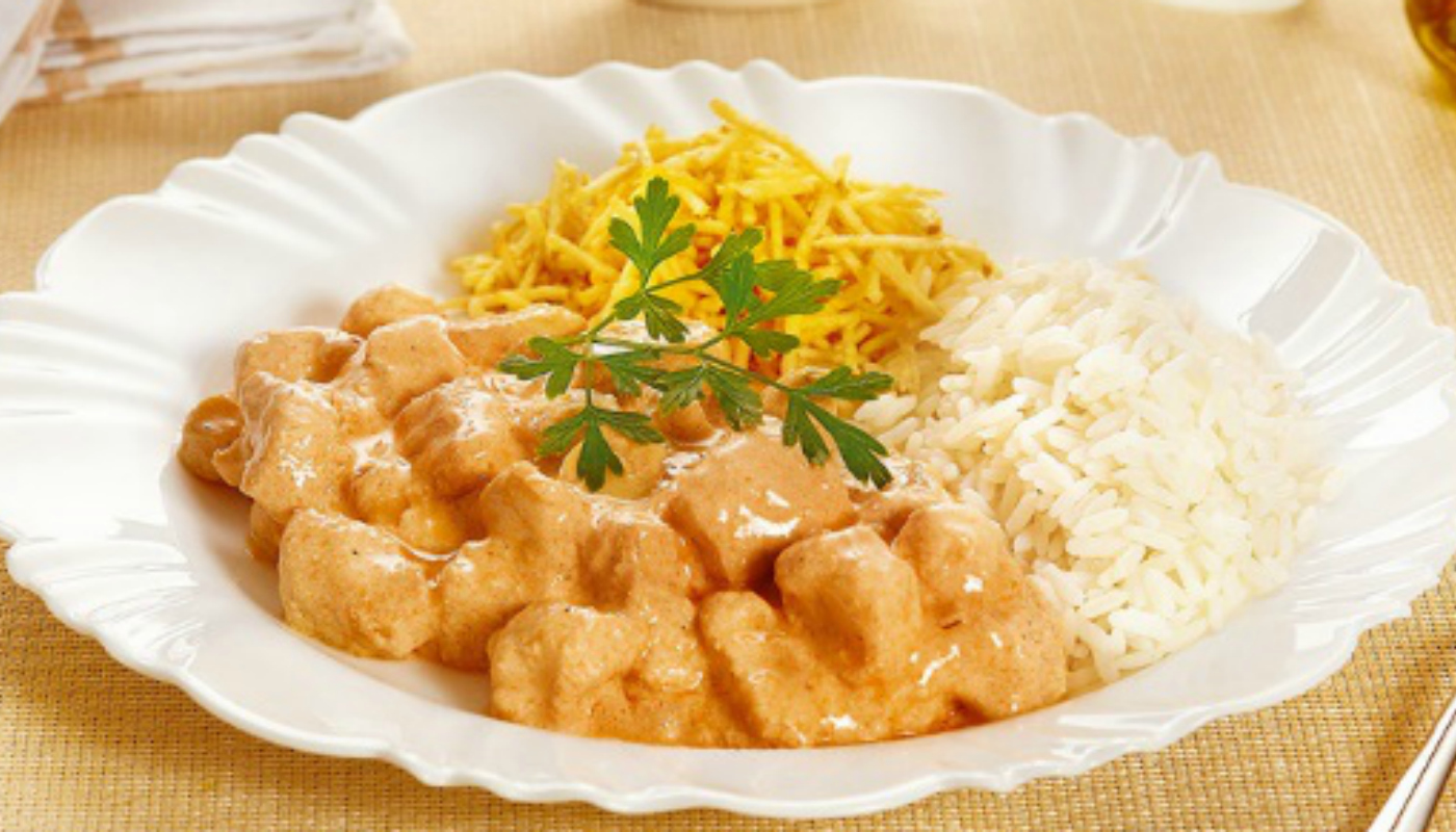 Receitas de estrogonofe: variações do prato mais amado (com linguiça, salsicha e + 7)
