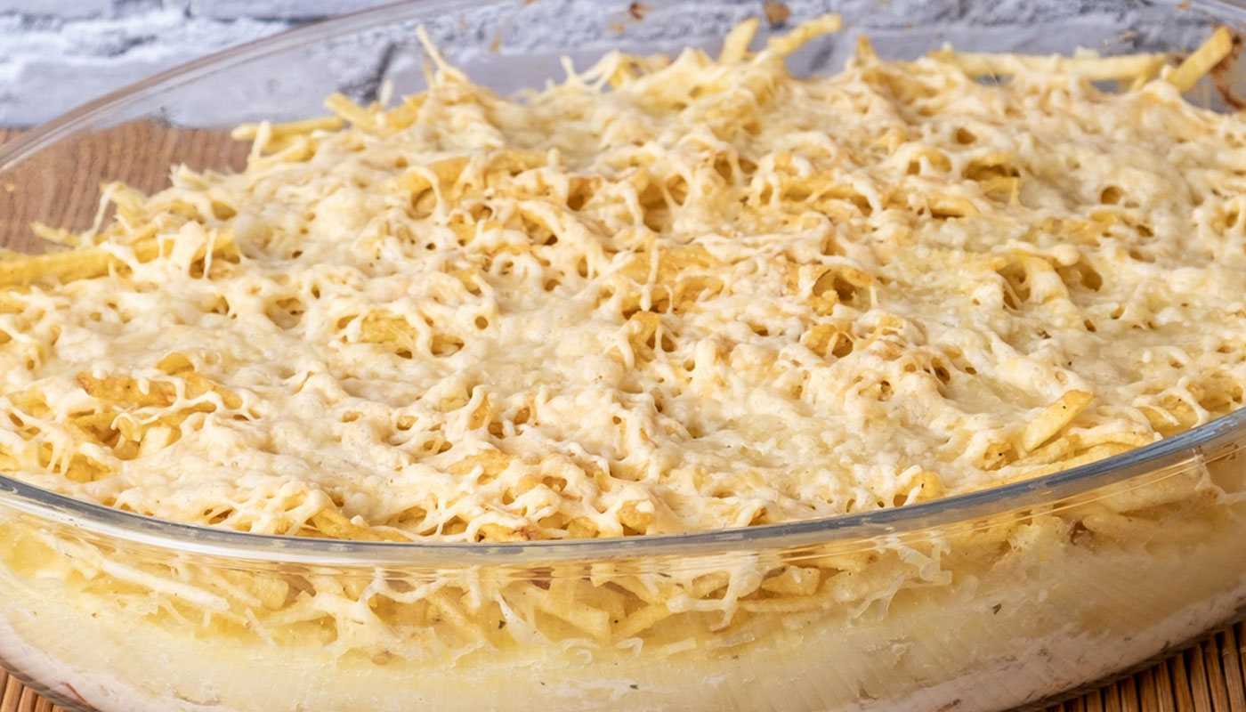 Fricassê de frango é prato clássico e cremoso que qualquer um consegue fazer: receita