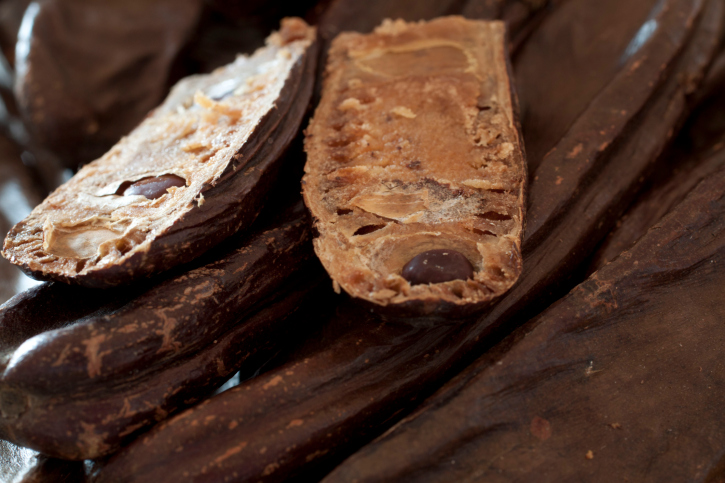 Bolo de chocolate sem chocolate da Bela Gil: veja truques da receita saudável
