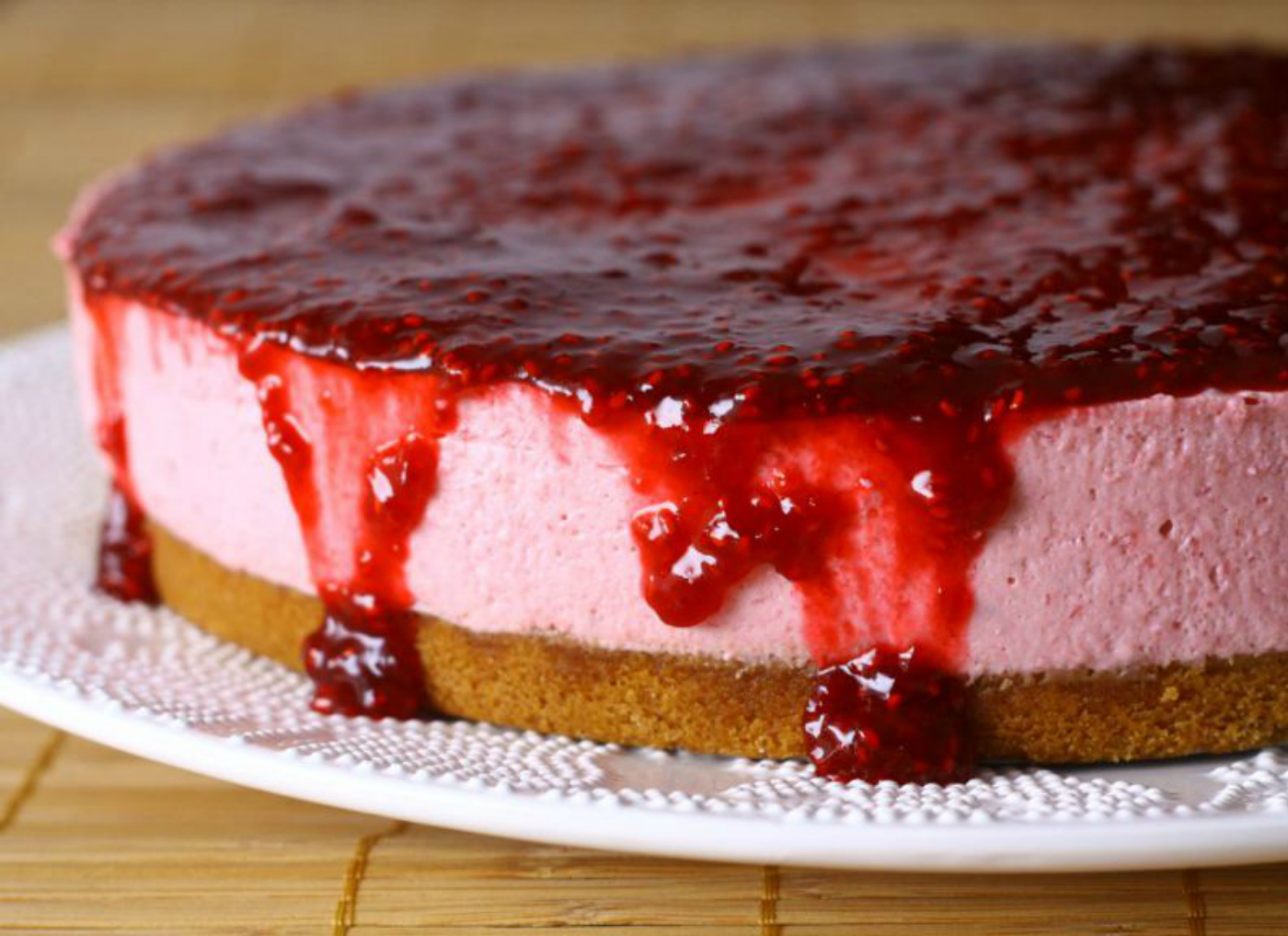 Receitas de sobremesas com frutas vermelhas para amantes de preciosidades